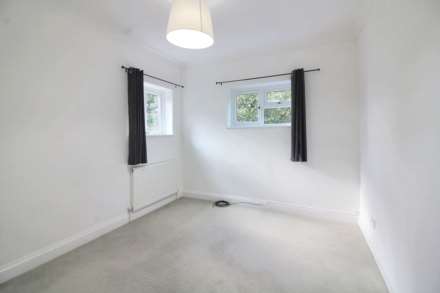 Mundys Farm Middle Road, Aylesbury, Image 6
