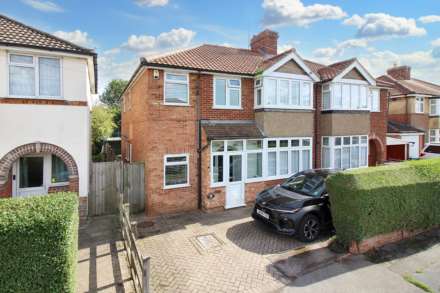 4 Bedroom Semi-Detached, Walton Way, Aylesbury
