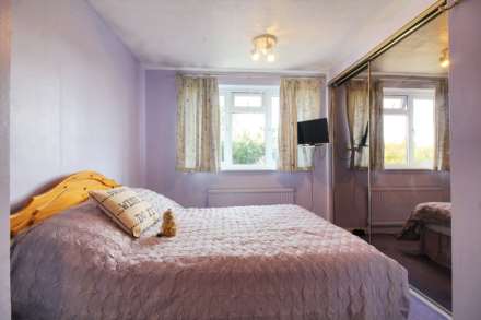Walton Way, Aylesbury, Image 16