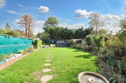 Walton Way, Aylesbury, Image 2