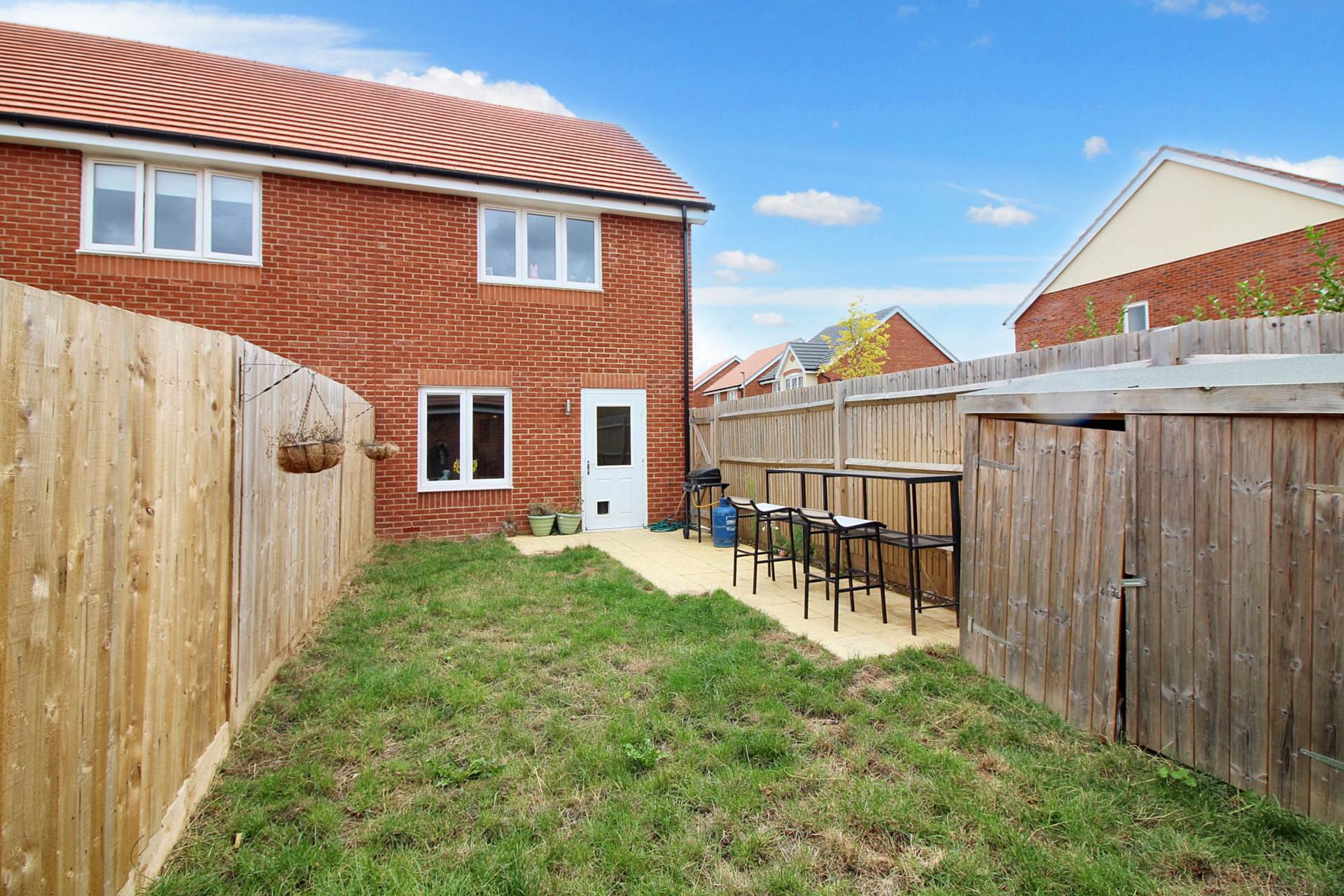 Charlie Jones Road, Thame, Image 10