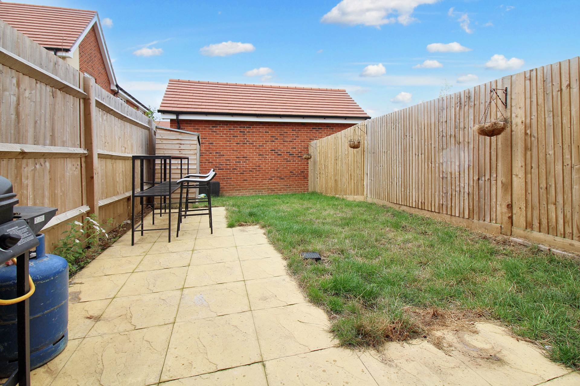 Charlie Jones Road, Thame, Image 4