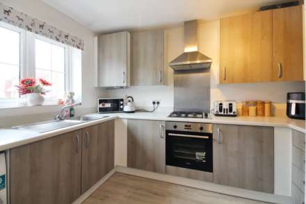 Charlie Jones Road, Thame, Image 3