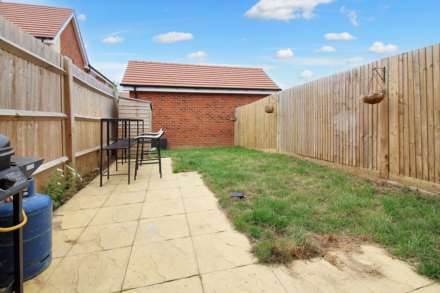 Charlie Jones Road, Thame, Image 4