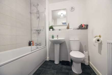 Charlie Jones Road, Thame, Image 9