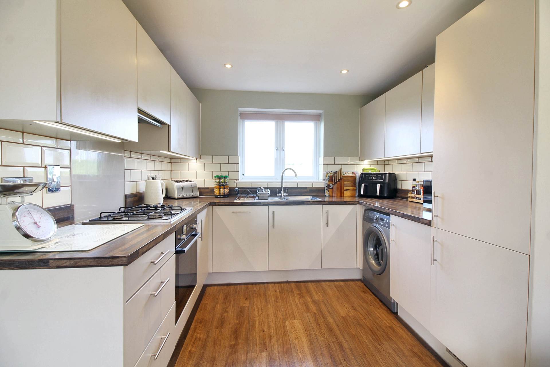 Topaz Lane, Aylesbury, Image 10