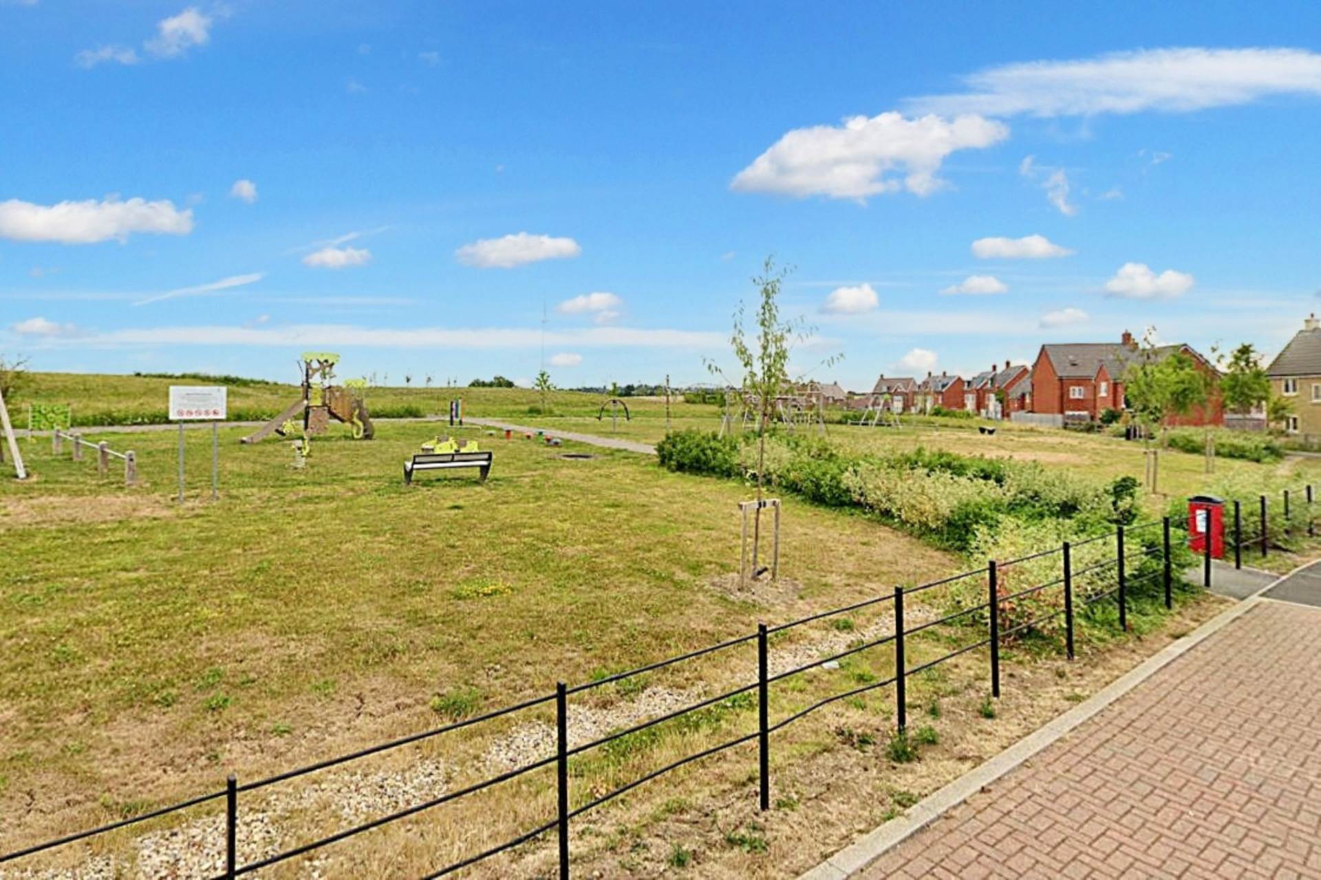 Topaz Lane, Aylesbury, Image 19