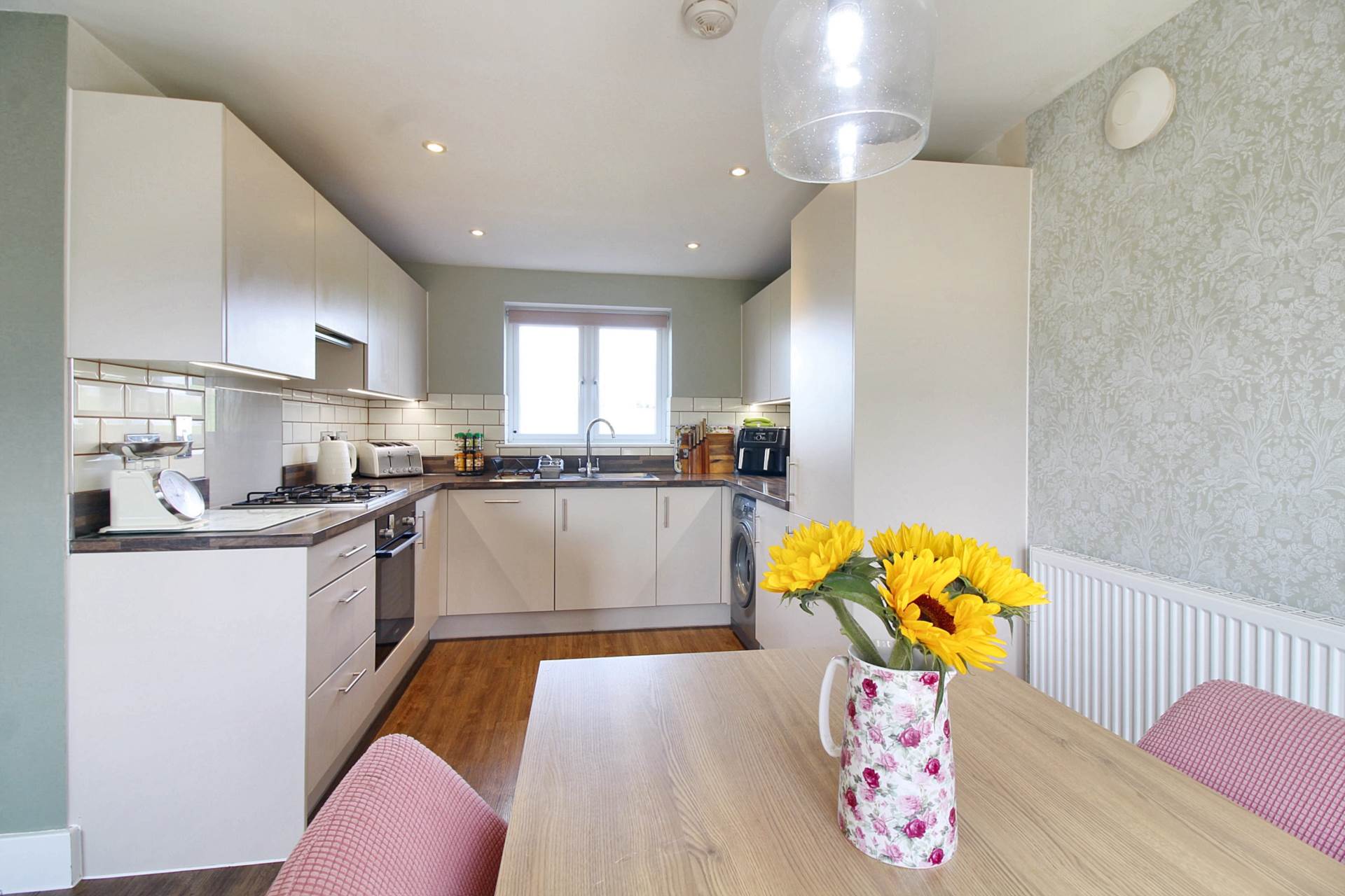 Topaz Lane, Aylesbury, Image 4