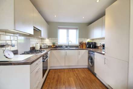 Topaz Lane, Aylesbury, Image 10