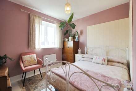 Topaz Lane, Aylesbury, Image 5