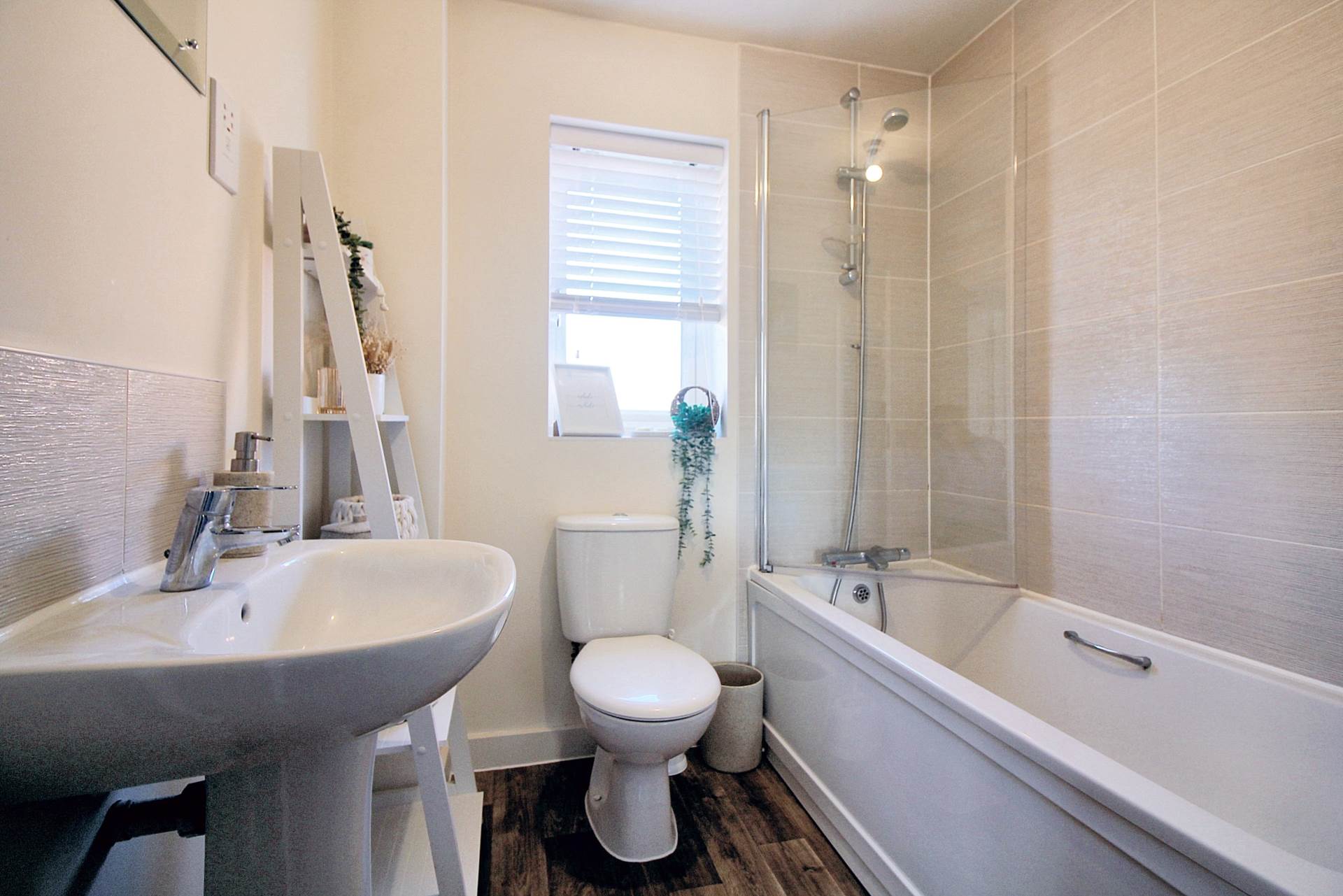 Orrell Place, Winslow, Image 6