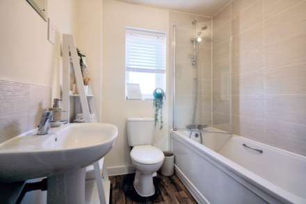 Orrell Place, Winslow, Image 6