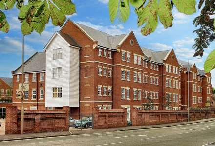 Property For Sale Florey Gardens, Aylesbury