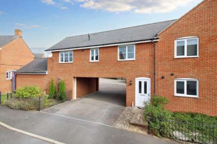 Property For Sale Ossulbury Lane, Aylesbury