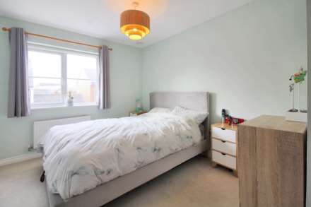 Ossulbury Lane, Aylesbury, Image 6