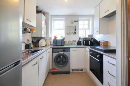 Florey Gardens, Aylesbury, Image 2