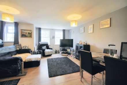Florey Gardens, Aylesbury, Image 4