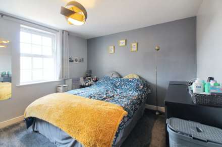 Florey Gardens, Aylesbury, Image 5