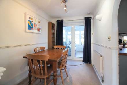 Deverill Road, Aylesbury, Image 9