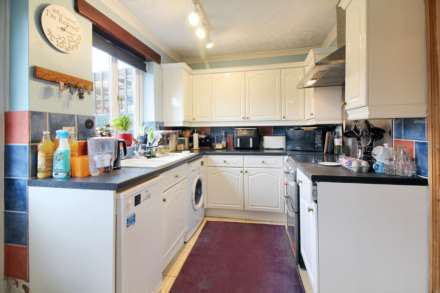 Windrush Court, Aylesbury, Image 4