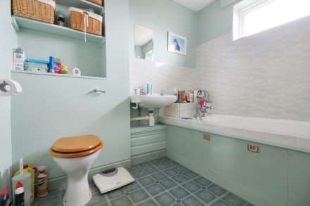 Windrush Court, Aylesbury, Image 7