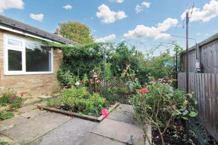 Manor Road, Akeley, Image 2