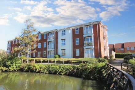 Guillemot Way, Aylesbury, Image 1