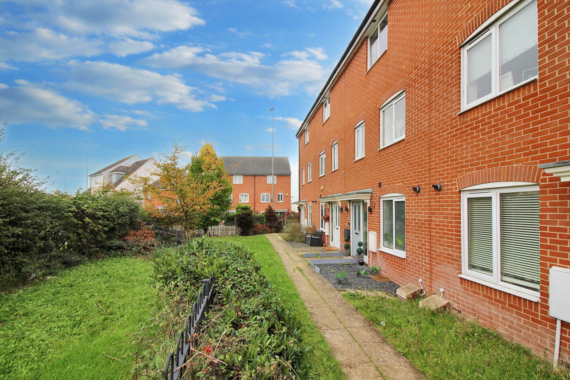 Purnell Walk, Aylesbury, Image 17