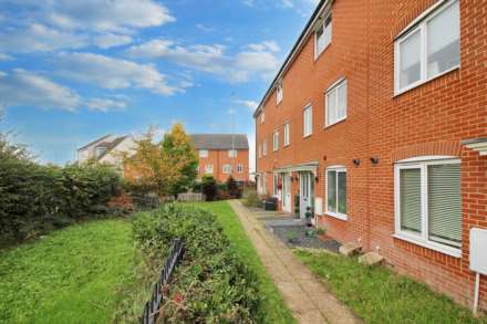 Purnell Walk, Aylesbury, Image 17