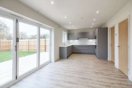 Station Road, Quainton, Image 2