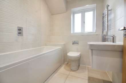 Station Road, Quainton, Image 3