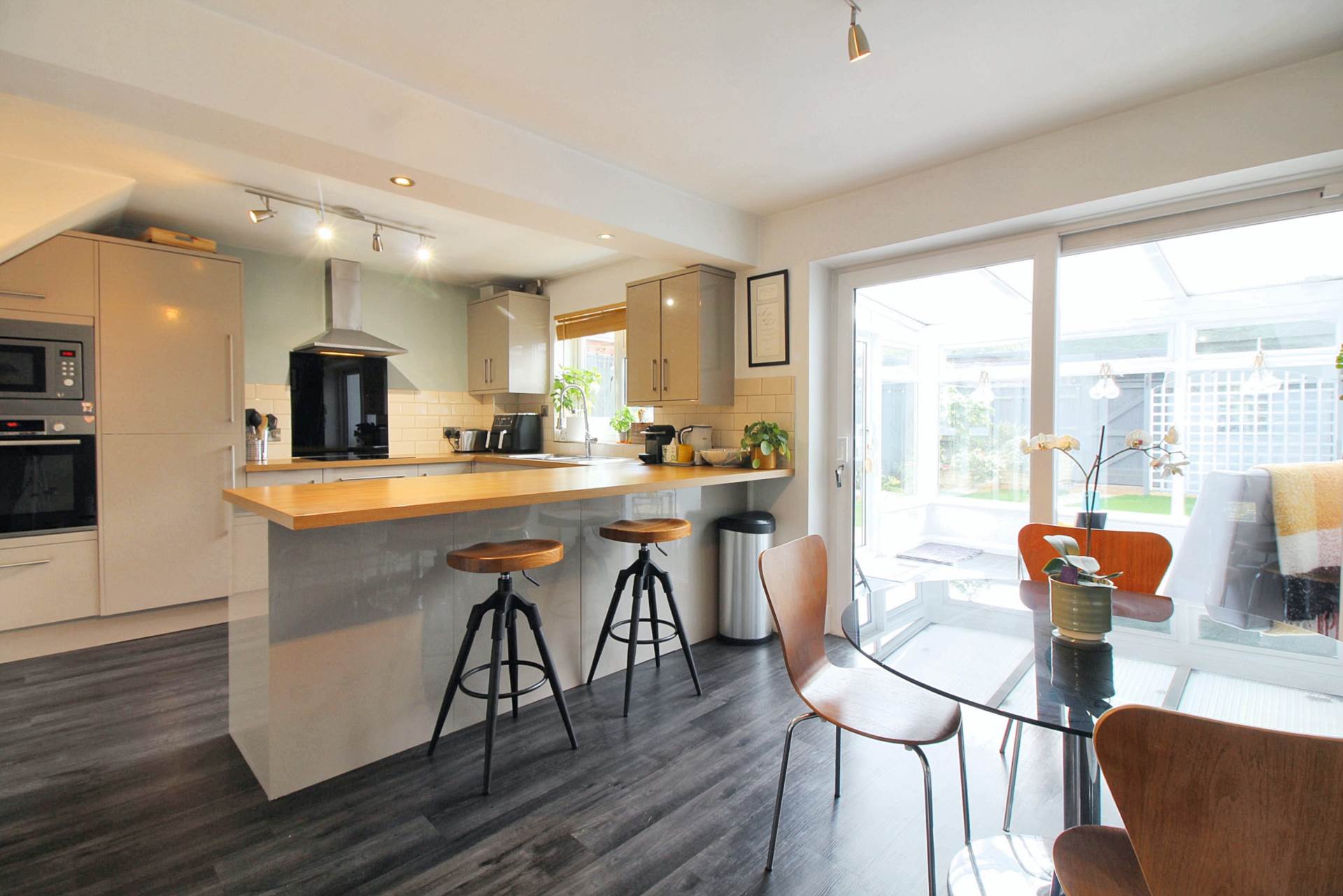 Chaucer Drive, Aylesbury, Image 5