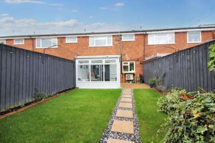 Chaucer Drive, Aylesbury, Image 8
