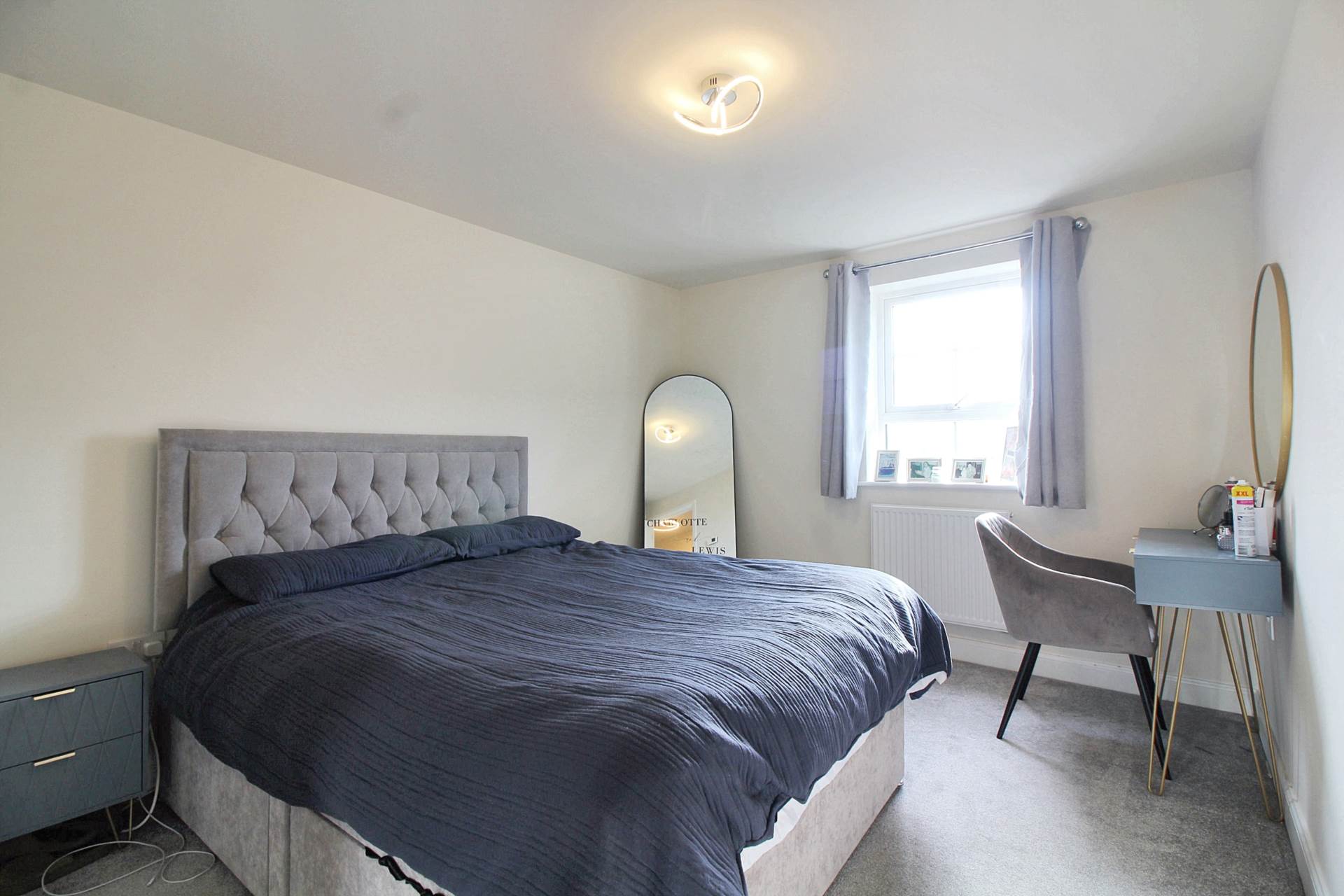 Kingsbrook Basin, Aylesbury, Image 7