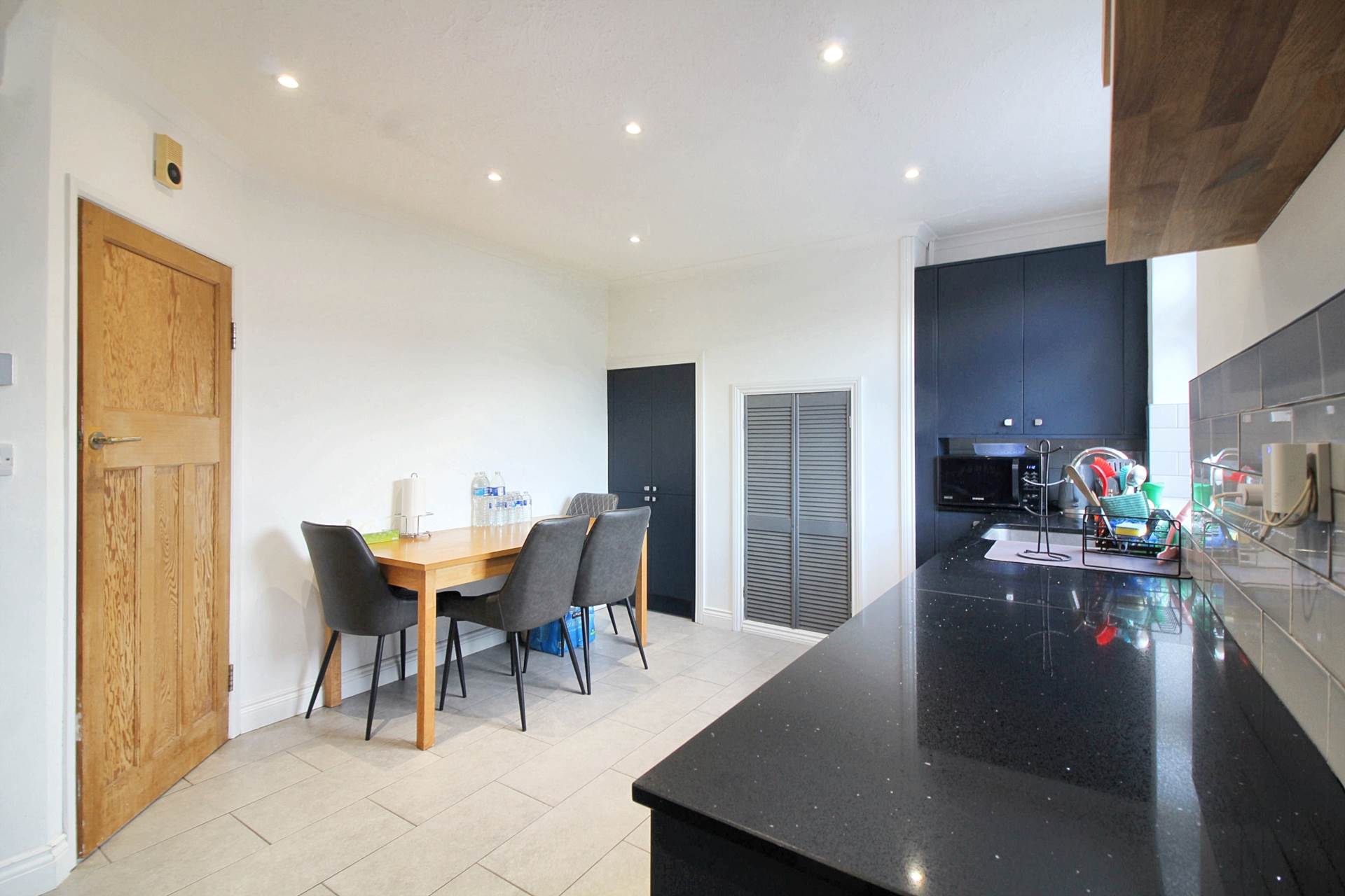 Bicester Road, Aylesbury, Image 5