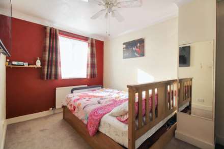 Bicester Road, Aylesbury, Image 9