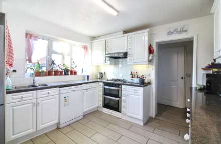 Orwell Drive, Aylesbury, Image 8