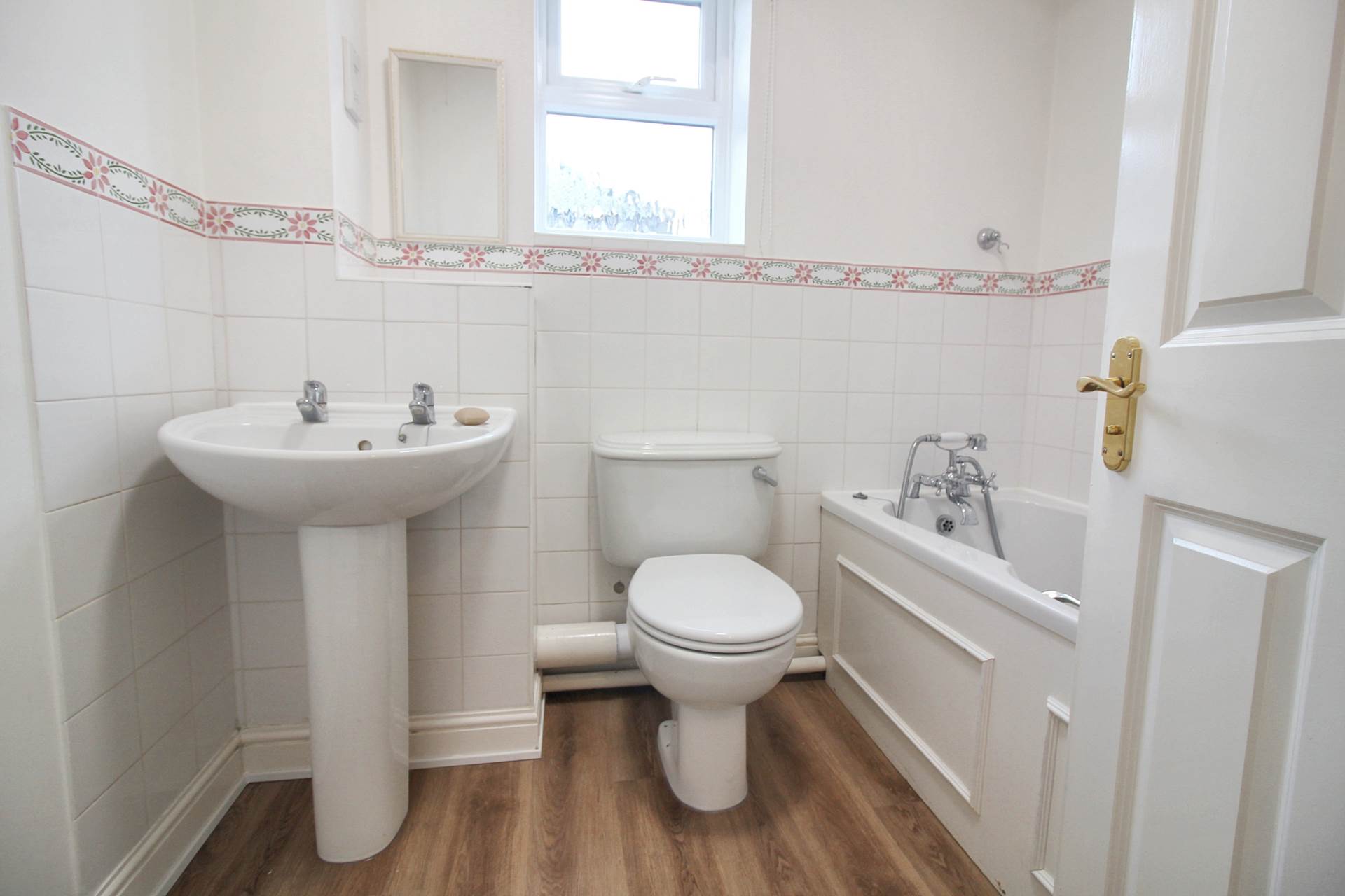 Turnpike End, Aylesbury, Image 6