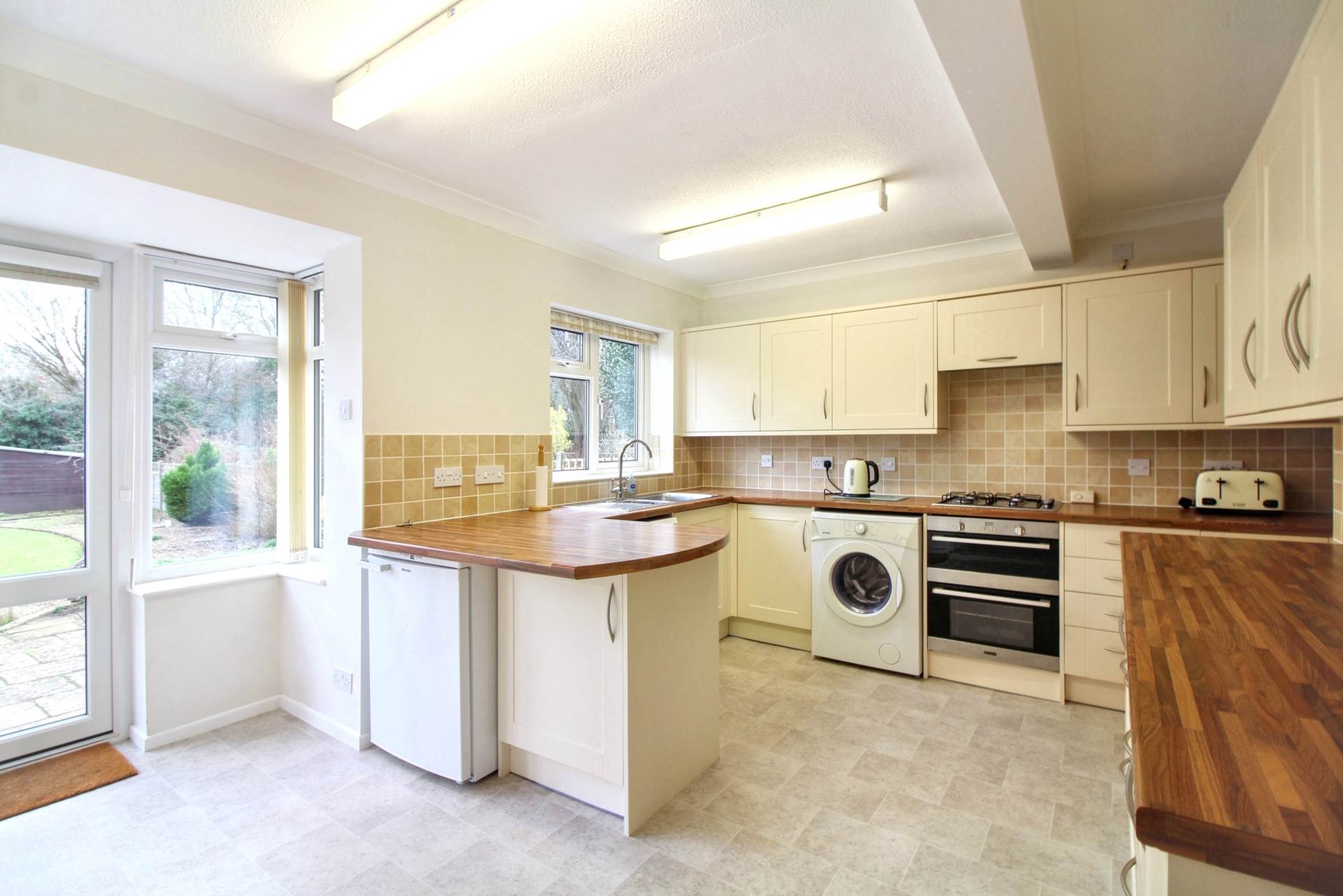 Craigwell Avenue, Aylesbury, Image 2