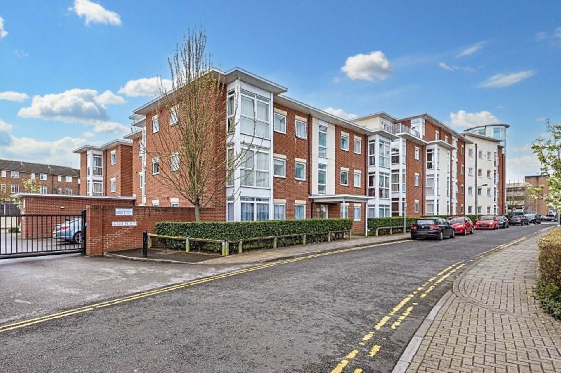 Kerr Place, Aylesbury, Image 1