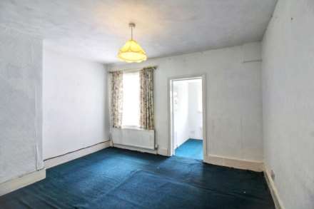 Bicester Road, Aylesbury, Image 10