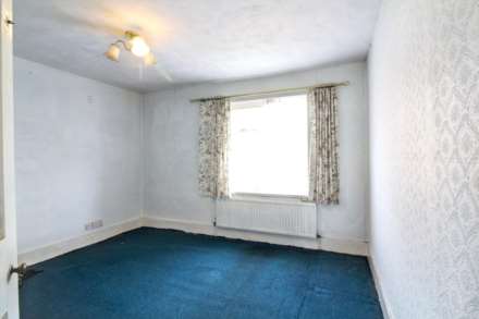 Bicester Road, Aylesbury, Image 9