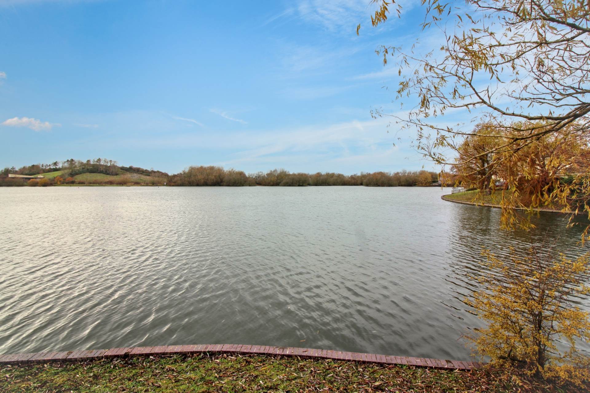 The Osprey, Aylesbury, Image 16