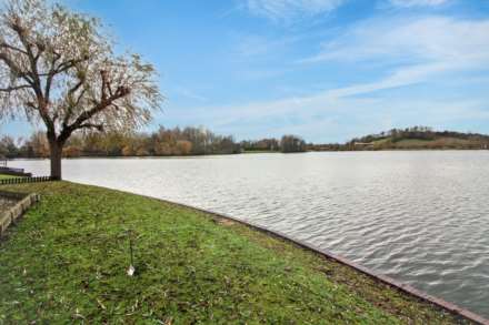 The Osprey, Aylesbury, Image 7