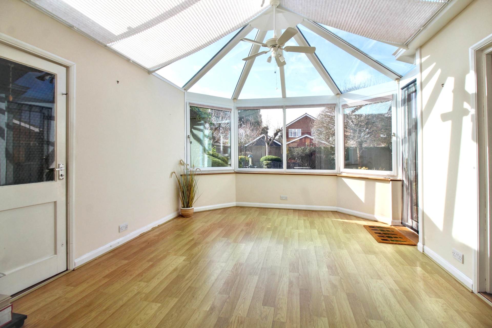 Blacksmiths Road, Longwick, Image 4