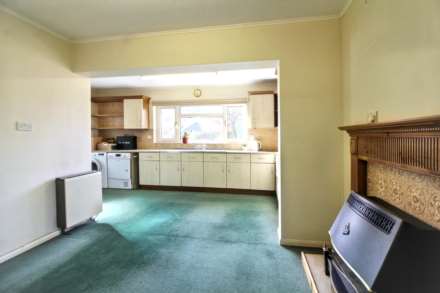 Blacksmiths Road, Longwick, Image 10