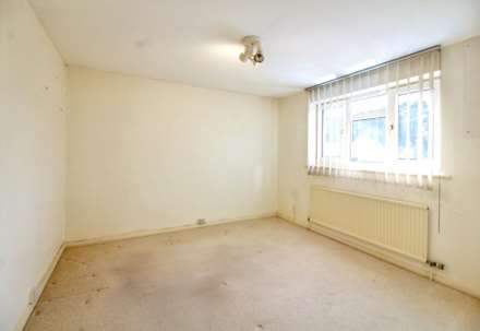 Blacksmiths Road, Longwick, Image 15