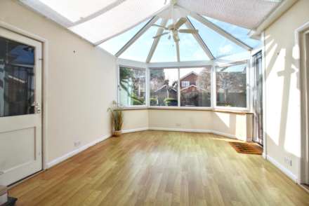 Blacksmiths Road, Longwick, Image 4