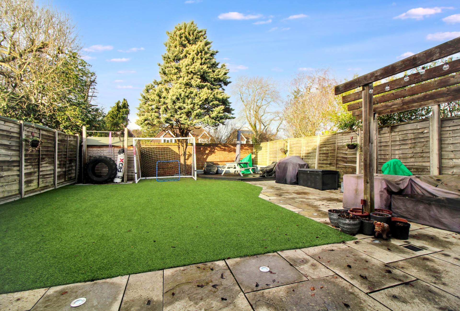 Chalgrove End, Stoke Mandeville, Image 2