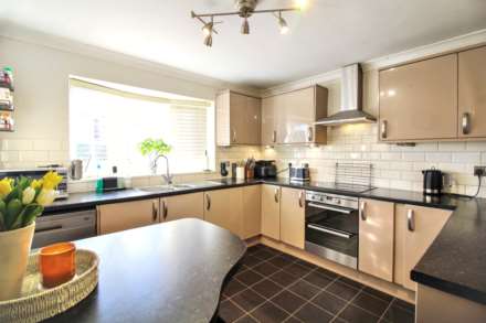 Chalgrove End, Stoke Mandeville, Image 10